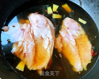 #肉类#凉拌鸡胸脯肉的做法步骤：3