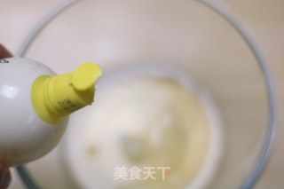 黑米戚风蛋糕的做法步骤：4