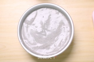 黑米戚风蛋糕的做法步骤：7