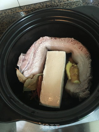 卤味的做法步骤：1