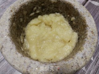 捣蒜蓉的做法步骤：5