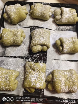 抹茶小面包的做法步骤：10