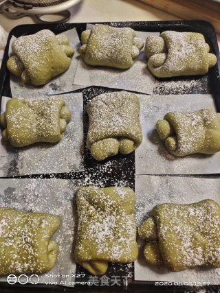 抹茶小面包的做法步骤：11