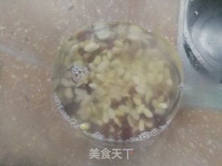 红豆黄豆豆浆的做法步骤：2