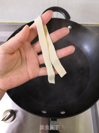 手擀面的做法步骤：11