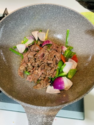 豉椒牛肉的做法步骤：9