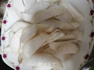 里脊肉炒鸡腿菇的做法步骤：2