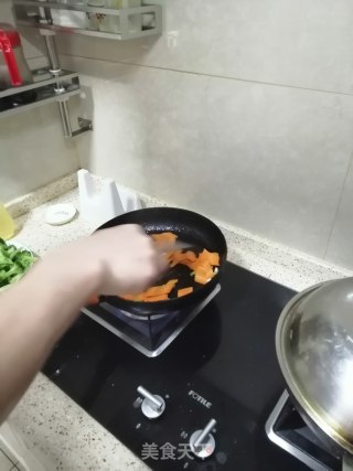 里脊肉炒鸡腿菇的做法步骤：10