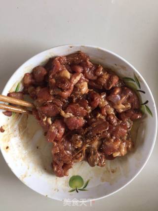 肉炒豇豆的做法步骤：2