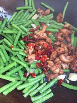 肉炒豇豆的做法步骤：6