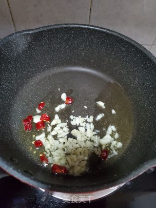 炝拌南瓜苗的做法步骤：9