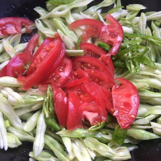 番茄青椒炒豆角的做法步骤：8