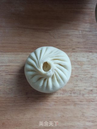 鲜肉包子的做法步骤：8