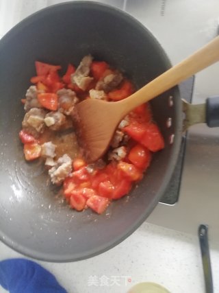 番茄炖牛尾的做法步骤：4