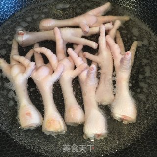 香糟卤鸡爪的做法步骤：2