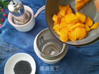 酸奶芒果杯的做法步骤：2