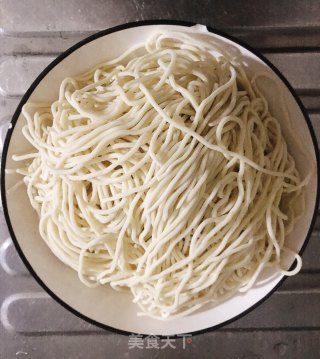 花生酱拌面的做法步骤：1