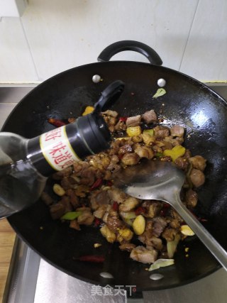 土豆烧牛腩的做法步骤：11