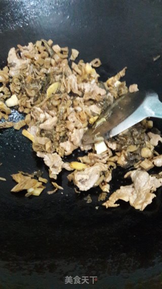 瘦肉炒咸芥菜的做法步骤：7
