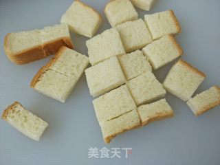 吐司香肠水果沙拉的做法步骤：3