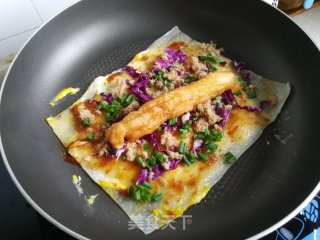 烤冷面版煎饼果子的做法步骤：6