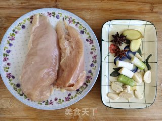 凉拌麻辣鸡丝的做法步骤：2