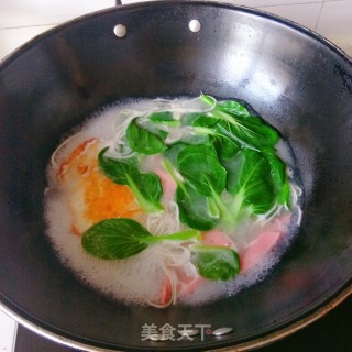 青菜火腿鸡蛋面的做法步骤：5