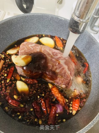 自制酱牛腱子肉的做法步骤：3