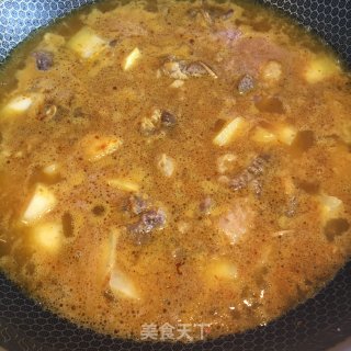 咖喱土豆烧牛腩的做法步骤：6