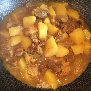 咖喱土豆烧牛腩的做法步骤：8