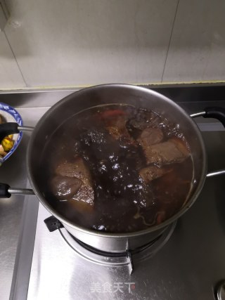 卤牛肉的做法步骤：6