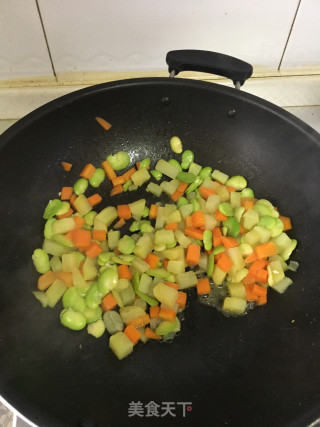 虾仁炒三丁的做法步骤：4