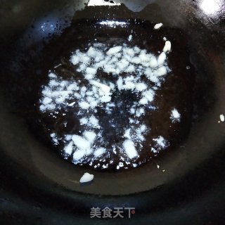 鲜芡实炒丝瓜的做法步骤：5