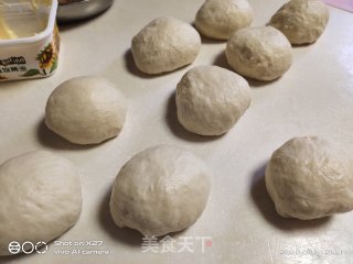 咸蛋黄面包的做法步骤：8