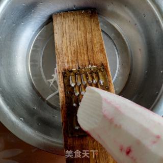 炸萝卜豆腐丸子的做法步骤：2