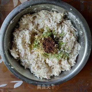 炸萝卜豆腐丸子的做法步骤：6