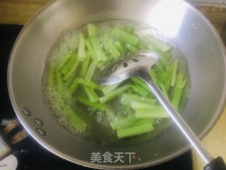 小炒黄牛肉的做法步骤：2