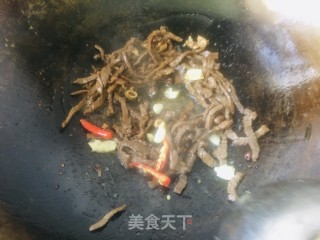 小炒黄牛肉的做法步骤：7
