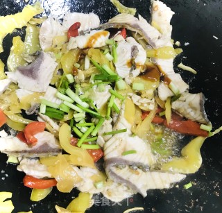 脆皖炒咸菜的做法步骤：8