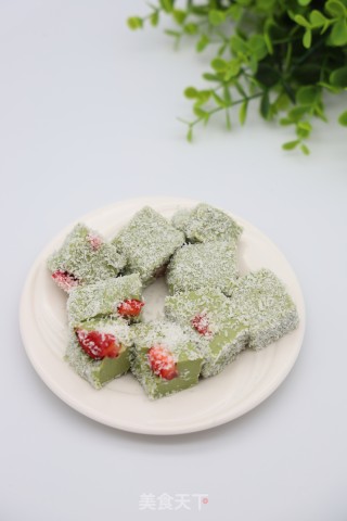 抹茶草莓牛奶小方的做法步骤：1