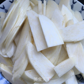 蚝油茭白片的做法步骤：3