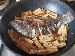 腐竹烧罗非鱼的做法步骤：10
