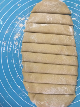 全麦油条的做法步骤：8