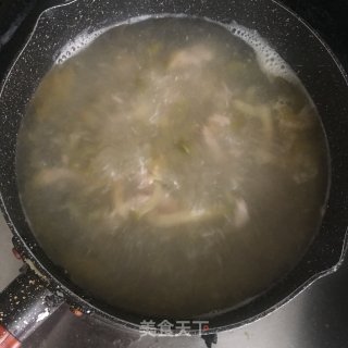 榨菜肉丝汤米粉的做法步骤：8