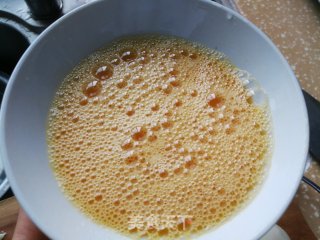 紫甘蓝炒鸡蛋馒头的做法步骤：3