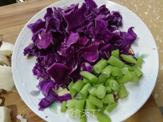 紫甘蓝炒鸡蛋馒头的做法步骤：4