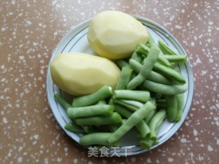 土豆豆角汤面的做法步骤：1