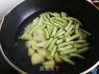 土豆豆角汤面的做法步骤：4