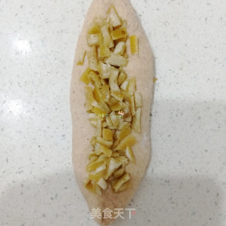 软欧包 #红枣冰糖柚皮#的做法步骤：8
