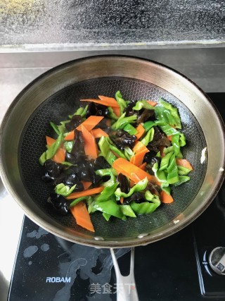 麻椒炒鸡蛋的做法步骤：6